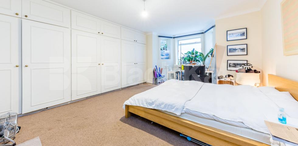 			GARDEN FLAT!, 2 Bedroom, 1 bath, 1 reception Flat			 Hillmarton Road, CALEDONIAN ROAD 